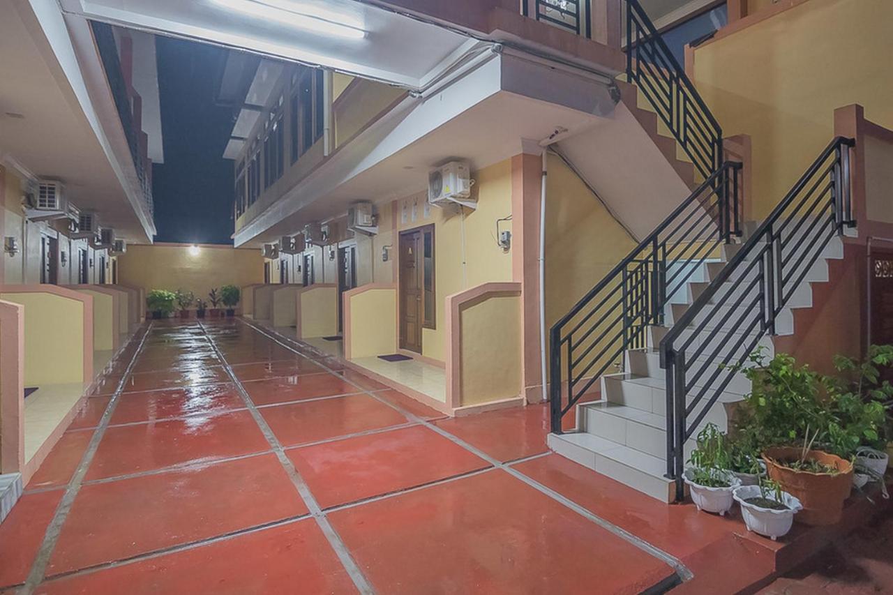 Reddoorz Near Rsud Dr Abdul Aziz Singkawang Exterior foto